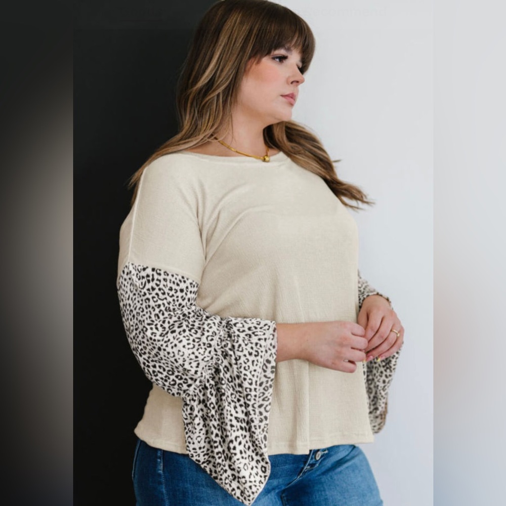 Plus Size Leopard Bell Sleeve Patchwork Top NWT - image 3